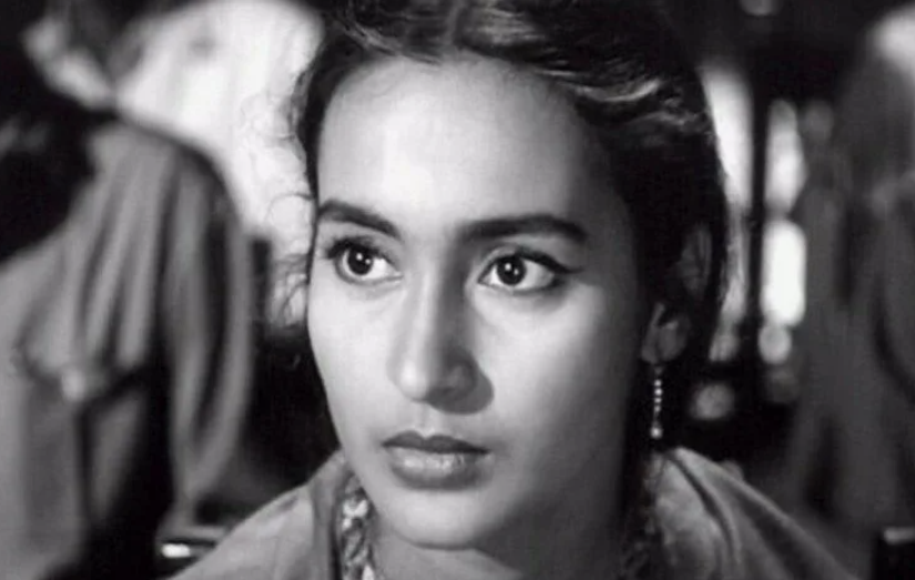 Kostroma yotoqxonasida jinsiy aloqa